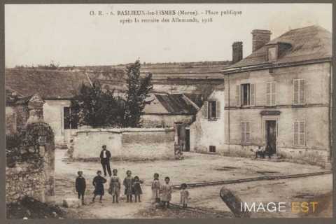 Place publique (Baslieux-les-Fismes)
